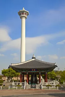 Images Dated 24th June 2011: Korea, Gyeongsangnam-do, Busan, Yongdusan Park, Busan Tower
