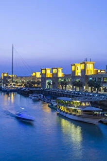 Wealth Gallery: Kuwait, Kuwait City, Souk Shark Mall and Kuwait harbour, illuminated at dusk