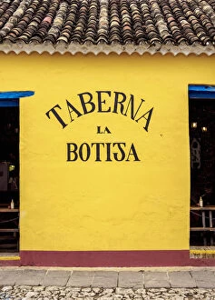 Images Dated 16th January 2020: La Botija Tavern, Trinidad, Sancti Spiritus Province, Cuba