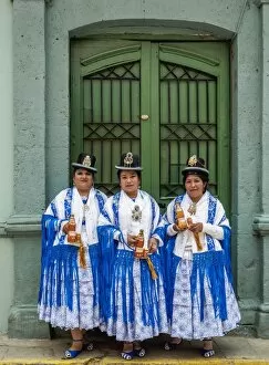 Images Dated 6th February 2017: Ladies in traditional clothing, Fiesta de la Virgen de la Candelaria, Puno, Peru
