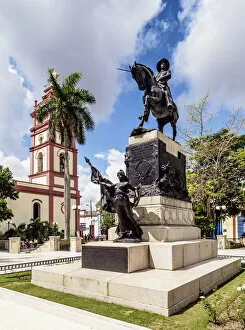 Images Dated 16th January 2020: Our Lady of Candelaria Cathedral, Ignacio Agramonte Park, Camaguey, Camaguey Province