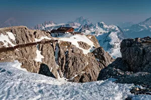 Images Dated 31st October 2022: Lagazuoi Hut, Falzarego Pass, Cortina d'Ampezzo, Dolomiti, Dolomites, Belluno, Veneto, Italy