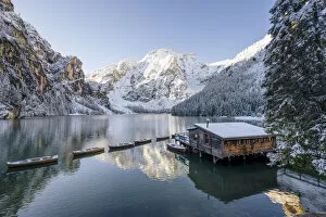 Images Dated 7th January 2021: Lake Braies (Pragser Wildsee), South Tyrol, Italy