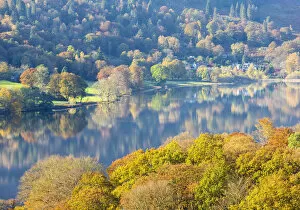 Images Dated 15th April 2016: Lake Grasmere in autumn, Cumbria, UK