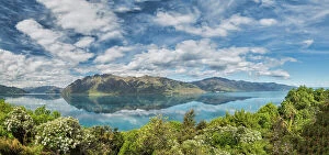 Images Dated 20th June 2023: Lake Hawea, Otago, South Island, New Zealand