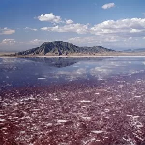 African Landscape Gallery: Lake Natron in northern Tanzania