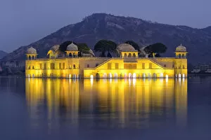 Images Dated 4th June 2013: The Lake Palace, Jal Mahal, city of Jaipur, Rajasthan, India