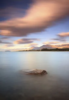 Images Dated 1st November 2019: Lake Tekapo, Canterbury, New Zealand