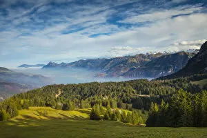Images Dated 15th November 2018: Landscape above Sarnersee, Obwalden, Switzerland