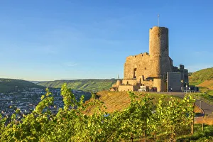 Landshut castle, Bernkastel-Kues, Mosel valley, Rhineland-Palatinate, Germany