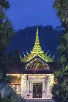 Images Dated 6th September 2018: Laos, Luang Prabang, Sisavangvong Road, Royal Palace, evening