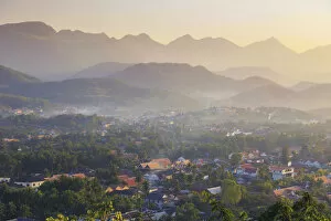 Images Dated 3rd January 2017: Laos, Luang Prabang (UNESCO Site), view from Mount Phousi