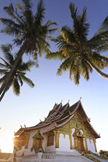 Images Dated 3rd January 2017: Laos, Luang Prabang (UNESCO Site), Wat Mai Temple