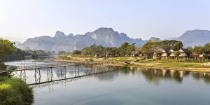 Laos Gallery: Laos, Vang Vieng. Town and Nam Song river at sunrise
