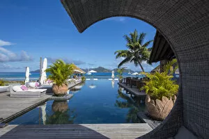 Images Dated 19th May 2015: Le Domaine de l Orangeraie hotel, La Digue, Seychelles