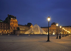 Le Louvre Prints: Le Louvre, Paris
