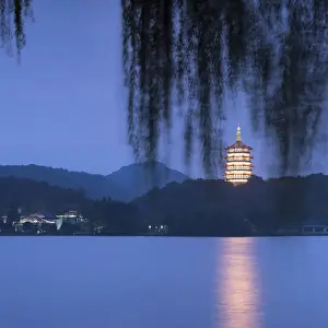 Leifeng Pagoda at dusk, West Lake (UNESCO World Heritage Site), Hangzhou, Zhejiang, China