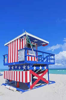 Tranquil Scene Collection: Lifeguard beach hut, Miami beach, Miami, Florida, USA