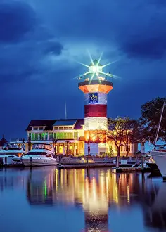 Oaks Prints: Lighthouse, Harbour Town, Sea Pines Hilton Head Island, South Carolina, USA