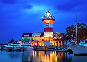 Oaks Prints: Lighthouse, Harbour Town, Sea Pines Hilton Head Island, South Carolina, USA