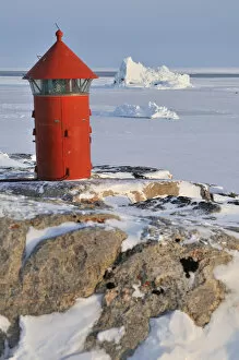 Images Dated 3rd November 2014: Lighthouse, Qeqertarsuaq, Disko Island, Greenland