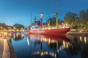 Nordsee Prints: Lightship Amrumbank in the Ratsdelft at blue hour