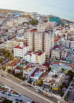 Images Dated 8th September 2020: Linea, elevated view, Vedado, Havana, La Habana Province, Cuba