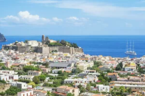 Aeolian Islands Gallery: Lipari Town, elevated view, Lipari Island, Aeolian Islands Sicily, Italy