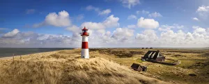 List-Ost lighthouse on the Ellenbogen Peninsula, Sylt, Schleswig-Holstein, Germany
