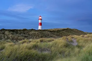 List-Ost lighthouse at twilight, Ellenbogen, Sylt, Nordfriesland, Schleswig-Holstein, Germany