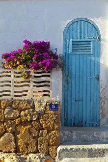 Images Dated 23rd November 2011: Local architecture, Cala d Alcaufar, Menorca, Balearic Islands, Spain