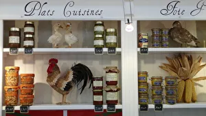 Images Dated 10th August 2011: Local market, Biarritz, France