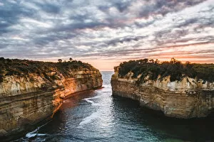 Images Dated 27th January 2017: Loch Ard Gorge, Port Campbell National Park, Victoria, Australia