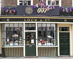Images Dated 4th January 2023: Lock & Co Hatters, the world oldest hat shop established in 1676, St James Street, London, England