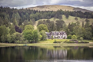 Lodge Gallery: Lodge on the west bank of Loch Tulla on the south edge of Rannoch Moor, Aryll and Bute