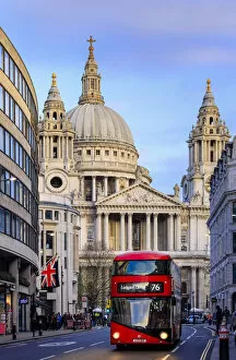 Images Dated 6th December 2017: A London bus on Ludgate hill in front of St Pauls Cathedral by Christopher Wren