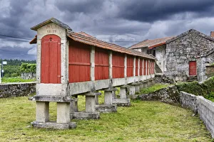 Cereals Prints: The longest granary (espigueiro) in Portugal with 29, 40m, dating back to 1853