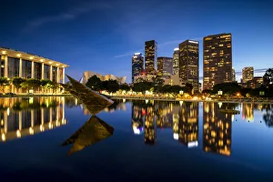 Sky Scraper Gallery: Los Angeles Skyline at Night, California, USA