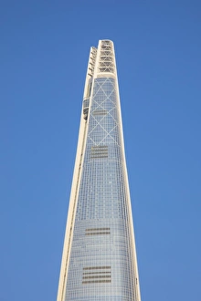 Images Dated 3rd November 2016: Lotte Tower (555m supertall skyscraper, 5th tallest building in the world when completed in 2016)