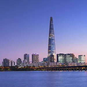 Lotte World Tower and Han River at dusk, Seoul, South Korea