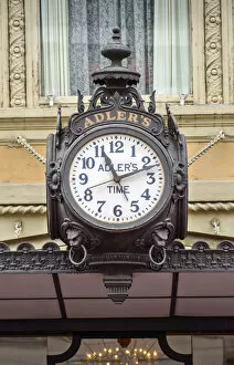 Images Dated 30th January 2015: Louisiana, New Orleans, Adlerss Signature Storefront Clock, Since 1910, Jewelry