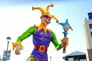 Images Dated 13th April 2016: Louisiana, New Orleans, Mardi Gras Jester Statue, Riverwalk