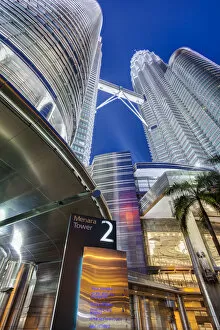 Images Dated 23rd May 2013: Low Angle View of the Petronas Twin Towers, Kuala Lumpur, Malaysia, Asia