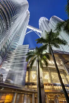 Images Dated 11th June 2012: Low Angle View of the Petronas Twin Towers, Kuala Lumpur, Malaysia