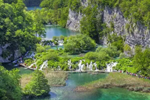 Images Dated 20th April 2022: Lower lakes Gavanovac and Milanovac, Plitvice Lakes National Park, Dalmatia, Croatia