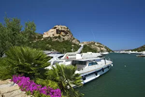 Images Dated 14th May 2012: Luxury Yachts in Poltu Quato, Costa Smeralda, Sardinia, Italy