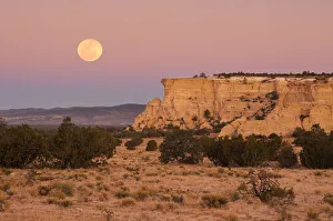 (m) morning at El Malpais National Monument, near Grants, New Mexico, USA (m) morning at El Malpais National Monument, near Grants, New Mexico, USA