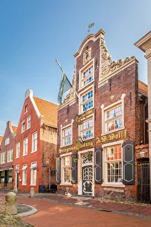 Alley Prints: Magnificent trading house on Rathausstrasse in the old town