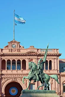 Images Dated 8th November 2022: The main facade of the Casa Rosada with the equestrian monument to General Manuel Belgrano in