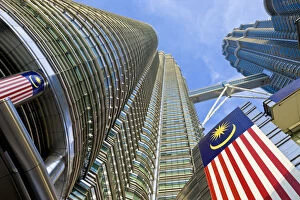 Malaysia, Kuala Lumpur, Petronas Towers and Malaysian national flag